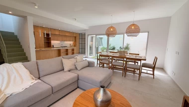 Casa de Pasillo única en venta Lourdes, Rosario  3 dormitorios con patio y pileta