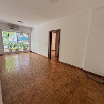 Venta Palermo 4 ambientes. Balcón y Patio. 