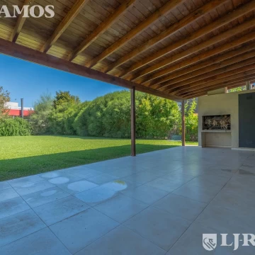 APTO CREDITO. LOTE INTERNO. SIN MUEBLES.