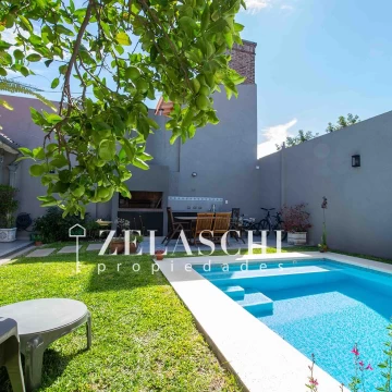 Casa en venta: sobre calle Curtis - Ciudad Jardín 