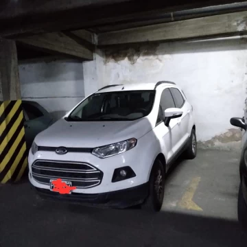 Cochera a la venta céntrica Dean Funes esquina General Paz , amplia circulación
