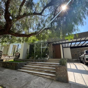 Casa en Venta en Barrio Dalvian - Ciudad - Mendoza