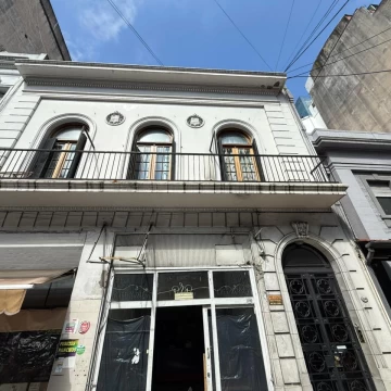 Local en venta y alquiler en San Nicolás, CABA