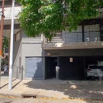 Cochera - Luis Agote