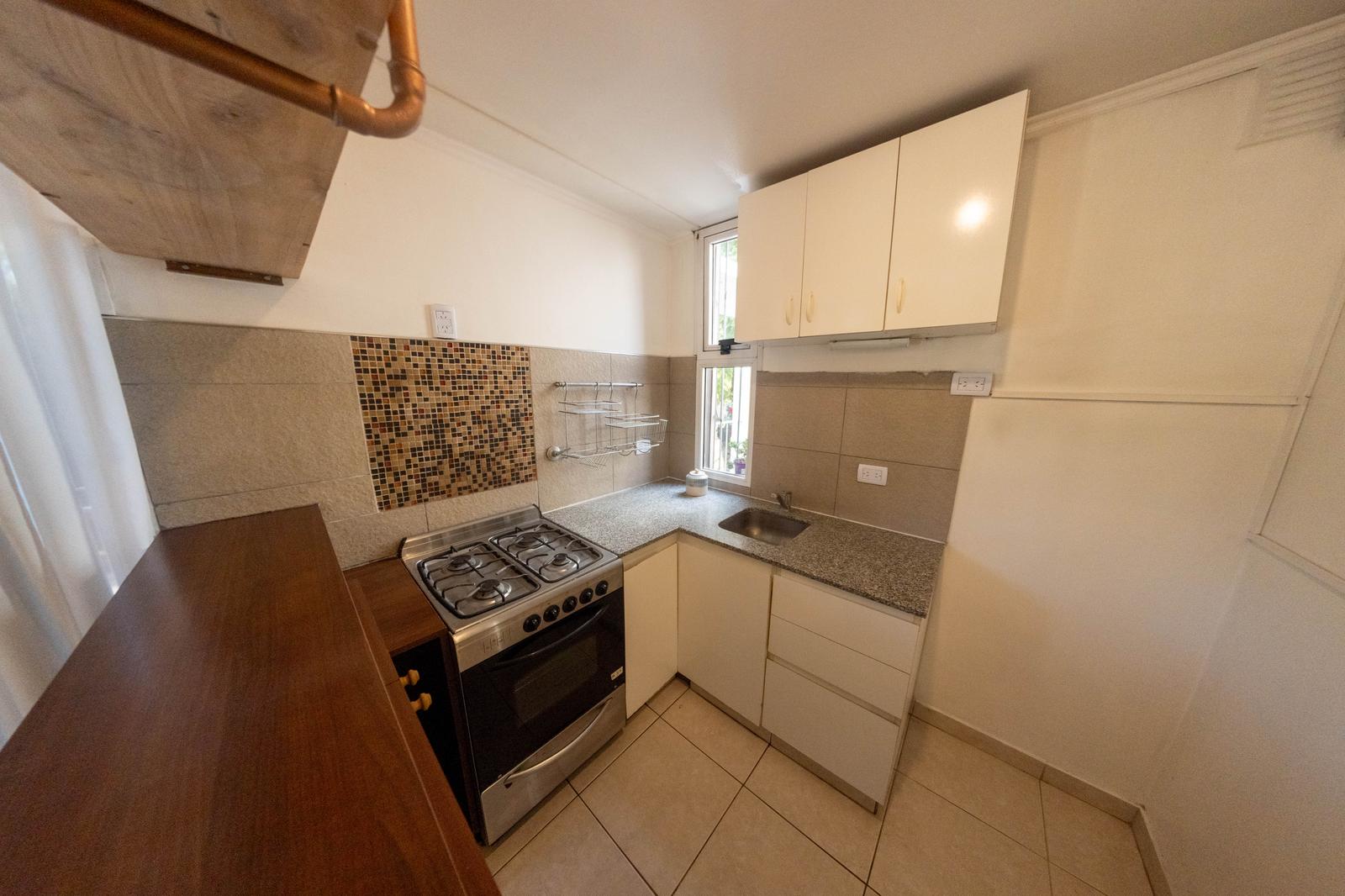 Cocina integrada al living.