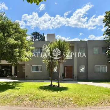 CASA EN VENTA EN EL RESUELLO