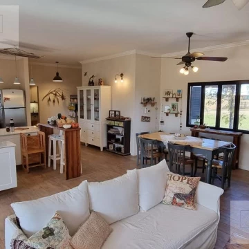 Venta casa chacra 4 ambientes Barrio La Catalina Carlos Keen Lujan