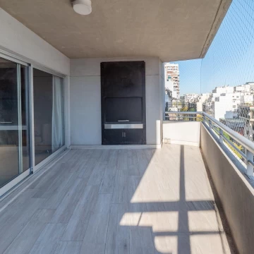 Venta Departamento 4 ambientes balcón aterrazado y parrilla.