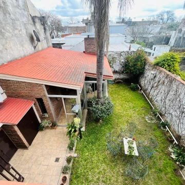 Casa en venta Rosario Azcuenaga-Belgrano. Posibilidad Permuta