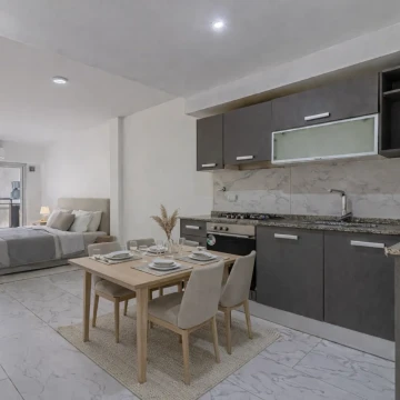 Venta Monoambiente con balcón y parrilla en Villa del Parque.