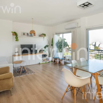Departamento en Venta - 3 amb - Balcón - Cochera - Luminoso - Escritorio - Pileta - Colegiales