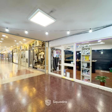 VENTA | PERMUTA - Local Comercial en Galeria - Centro, Rosario.