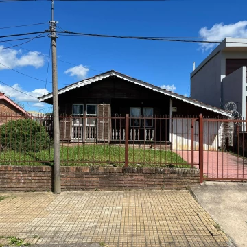 Casa en venta 3 dormitorios, gran terreno!