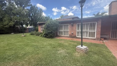 Casa en Venta, Venezuela 300 bis, Fisherton, 3 dormitorios 
