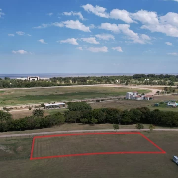 Terreno de 1.588m2 en Fraccionamiento 4 Soles II