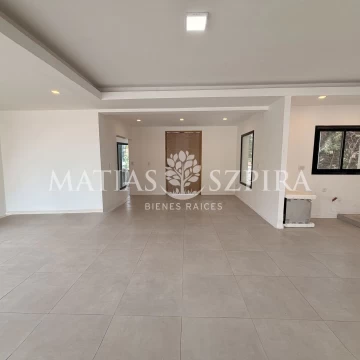 Casa en venta Country Club Banco Provincia