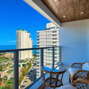 Venta Apartamento 4 dormitorios, Lincoln Center, Playa Mansa, Punta del Este