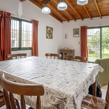 CASA EN VENTA  EN VILLA LUZURIAGA