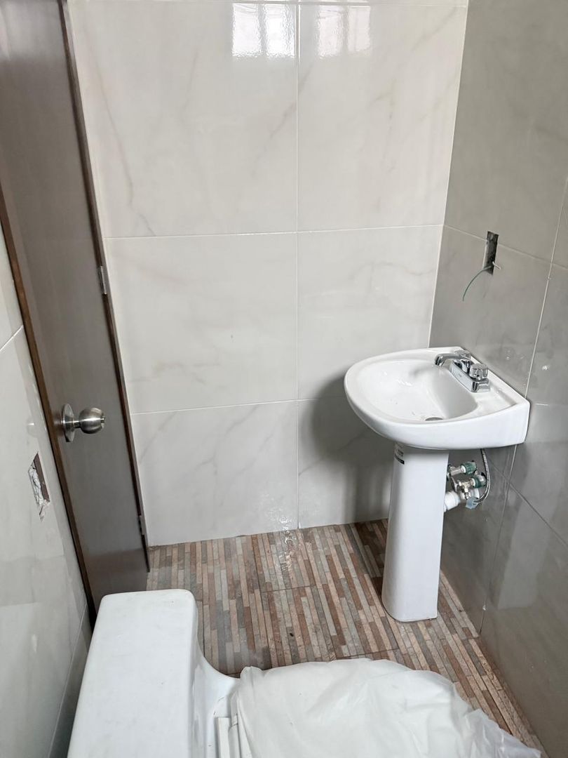 72d3bbb2-9ba6-495f-a153-4c63ec7246d4.jpg