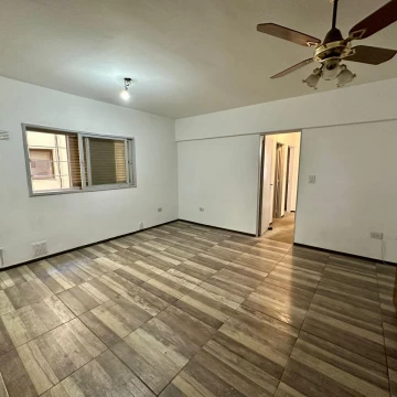 Departamento en Venta de tres dormitorios con cochera Guemes al 2000 Rosario Apto Credito