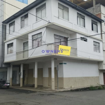 VENTA CASA ESQUINERA RENTERA EN CENTRO DE MANTA  (MM)