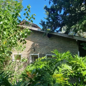 Venta Casa Quinta con pileta en excelente ubicación 