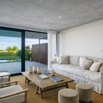 Venta Apartamento 3 Dormitorios con Servicio en Manantiales