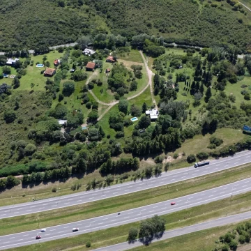 Terreno sobre Autopista Córdoba - Carlos Paz