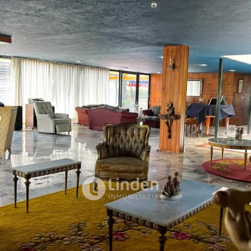 CASA EN VENTA EN BOULEVARD 14 SUR, ZONA JARDINES DE SAN MANUEL, PUEBLA.