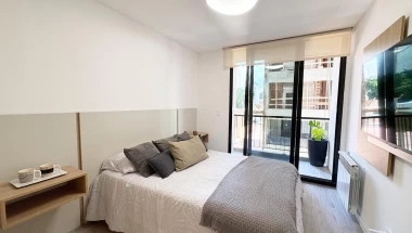 Departamento en venta en Barrio Martin, Rosario, 2 dormitorios c/ patio y amenities