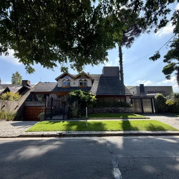 Casa en venta en Castelar