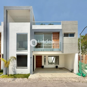 CASA EN VENTA EN FRACCIONAMIENTO RESIDENCIAL KINARA, ZONA SAN BERNARDINO TLAXCALANCINGO