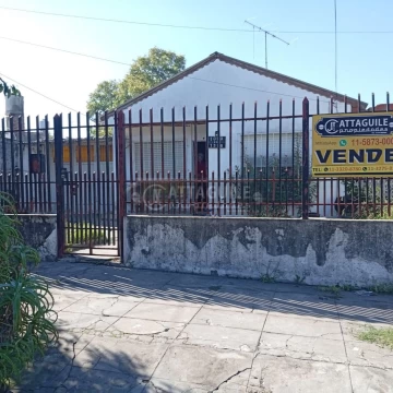 Casa en venta San Antonio De Padua 3 ambientes