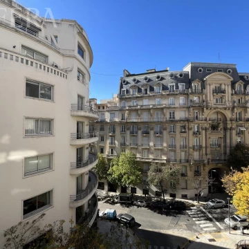 Venta piso apto profesional en Retiro