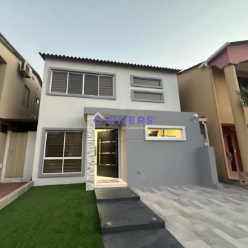 CASA VENTA ACABADOS MODERNOS 4 DORMIT URB VILLA CLUB (JLR)