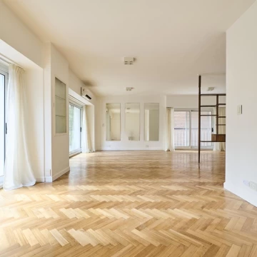 Venta Semipiso 4 Ambientes más Dependencia - Seguridad 24hs en Barrio Norte