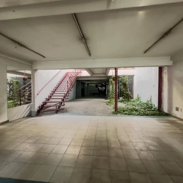 ALQUILER - LOCAL COMERCIAL - LUJAN -  700 m2