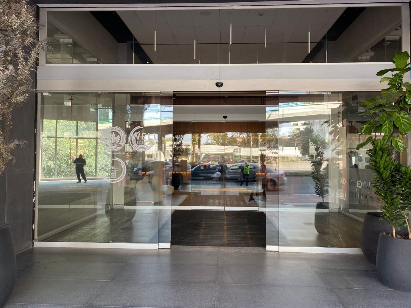 Entrada edificio