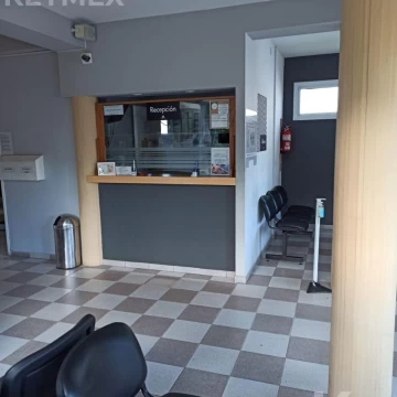 Edificio Comercial Clínica Policonsultorios en venta. Villa Gesell