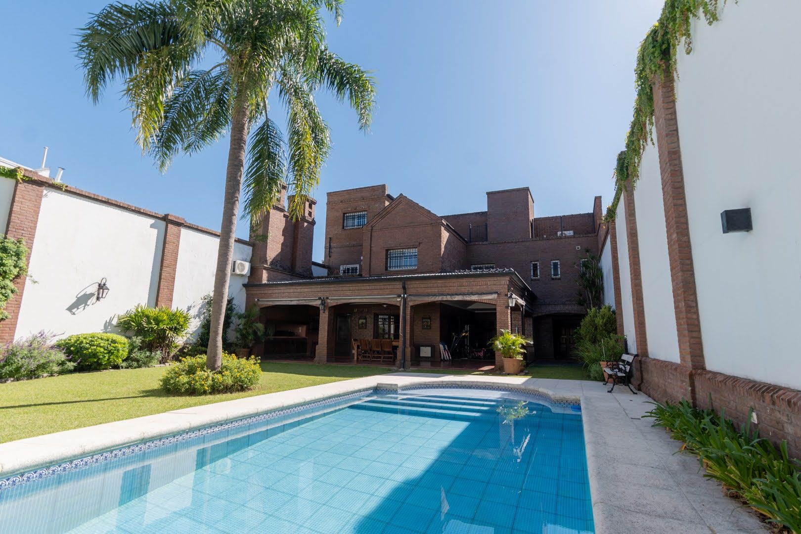 amenabar_2900_0101.jpg