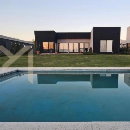 Casa Chalet  en Venta en El Naudir, Escobar, G.B.A. Zona Norte