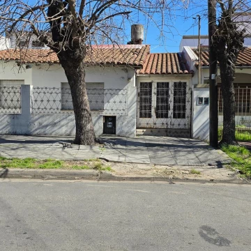 Casa venta inversor Villa Tesei Hurlingham apta credito
