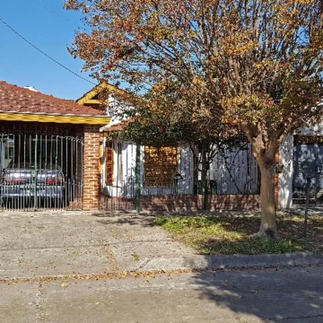 Muy buen chalet Villa Ariza (Ituzaingo Norte)