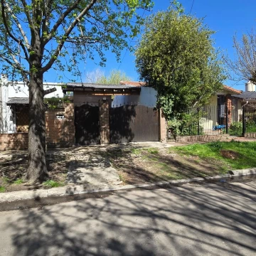 Casa Ituzaingo Norte venta apto credito