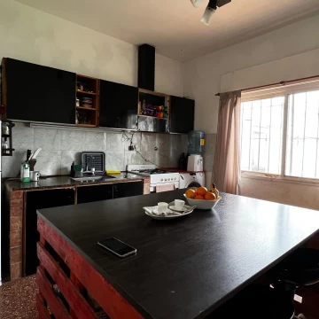 Casa americana venta 3 ambientes Ituzaingo Norte