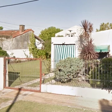 Casa venta amplio parque Ituzaingo Norte