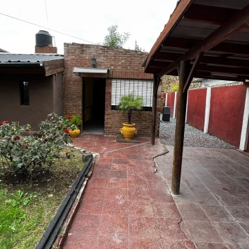 Casa venta tres dormitorios Ituzaingo Norte