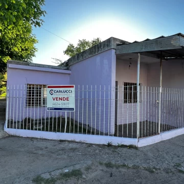 Casa multifamiliar deposito venta Ituzaingo