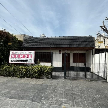 Casa 3 ambientes venta Ramos Mejia