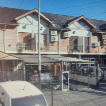 Triplex 4 ambientes venta Ramos Mejia